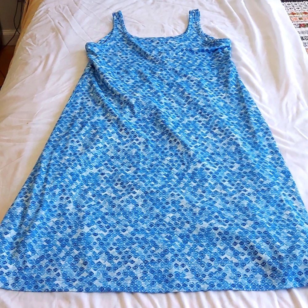 COLUMBIA MEDIUM OMNI FREEZE COOLING DRESS